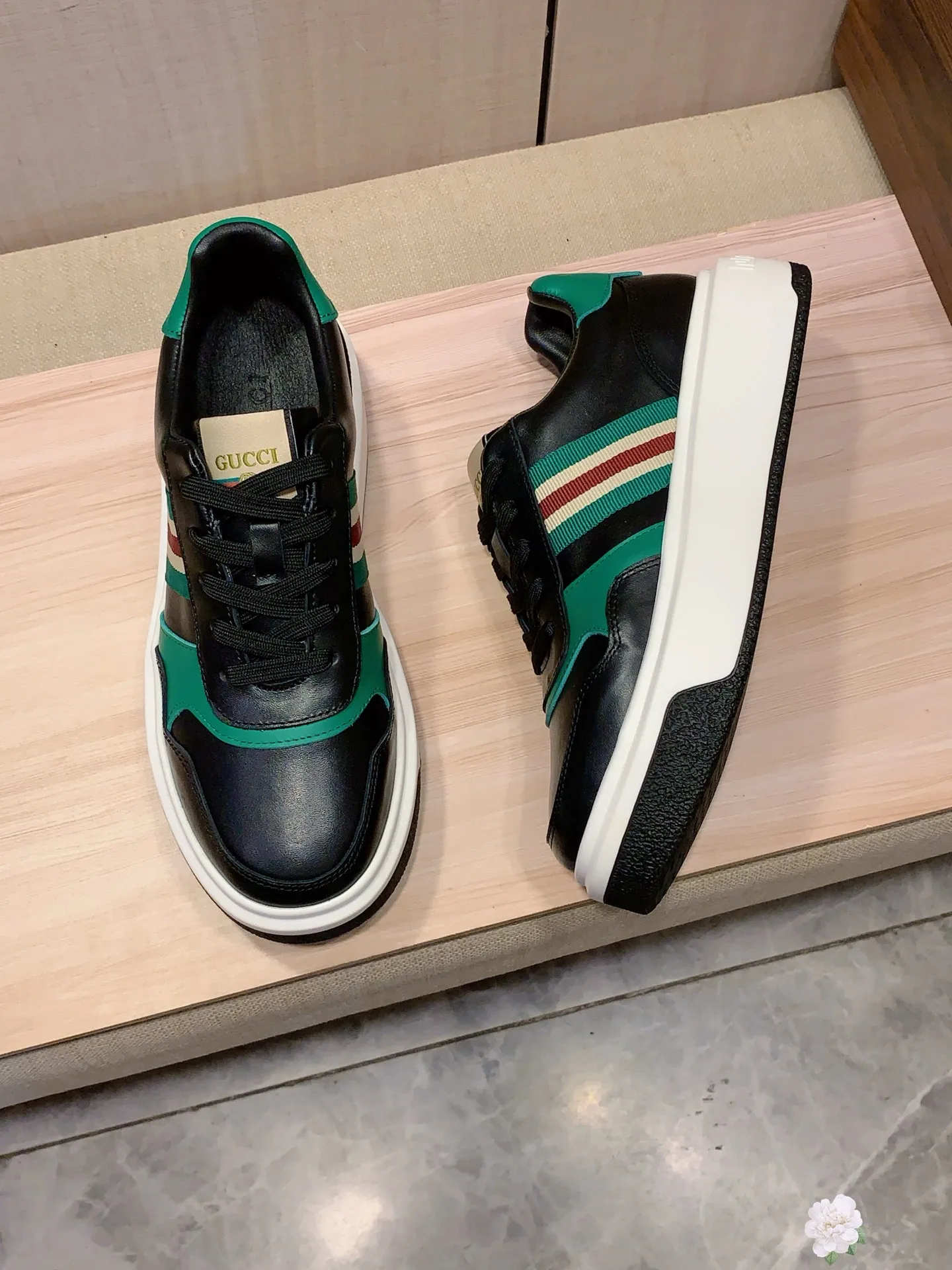 Men's men's shoes💰460💰💰🎩🎩[Lightning][Lightning] "Gucci*" The latest • popular casual shoes, top brand [seduce] luxury ~ purchasing agency, top ~ quality. [Strong] The upper is made of imported breathable cowhide with material ➕ breathable sheepskin feet (•) and fine workmanship. The original stylish and stylish soft rubber wear-resistant and non-slip outsole is light and comfortable on the feet. The real thing looks better when photographed in person. 0127: code: 38-44, 3️⃣ colors selected